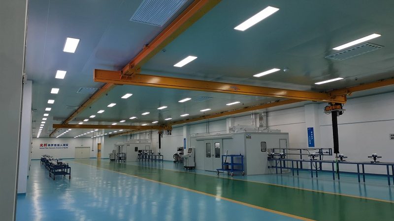 塑料畚斗与铁畚斗：斗式提升机中的关键选择